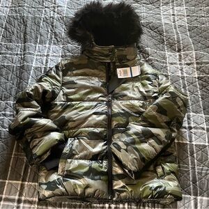 Hudson Kids Camo Winter Puffer Coat with attached Hood NWT Ret $110 Sz Kids 16.